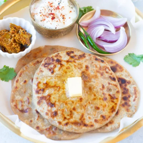 Allo Parantha With Yogurt