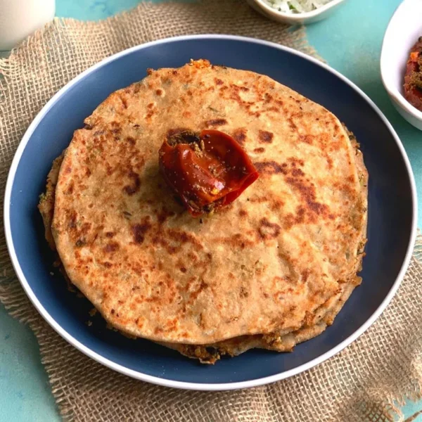 Gobi Parantha With Yogurt